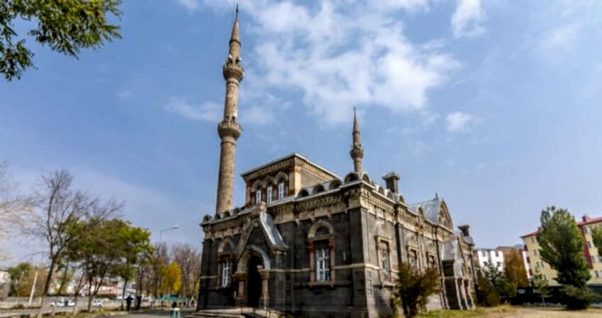 Ankara Çıkışlı Uçaklı Kars Borjomi Tiflis Batum Turu