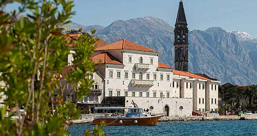 Dolu Dolu Ankara'dan Direkt Sefer İle Budva Turu