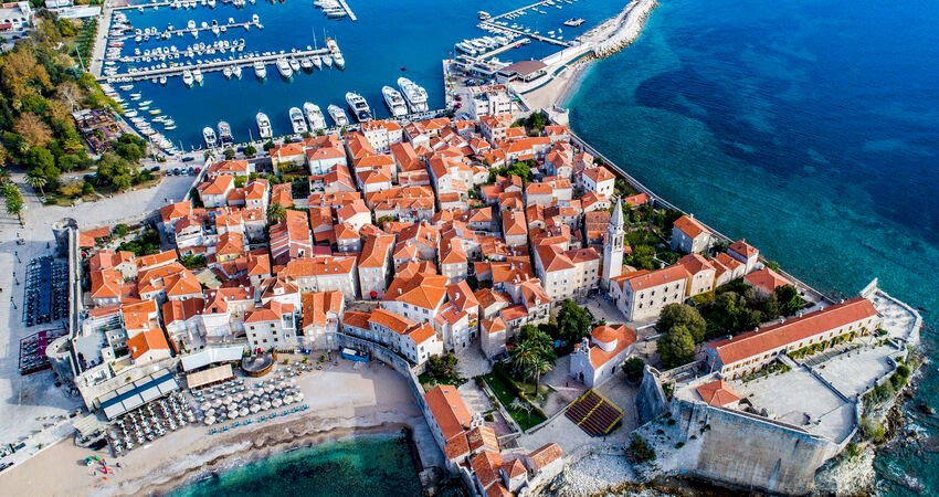 Ankara Çıkışlı Uçaklı Büyük Balkan Turu (Vizesiz)